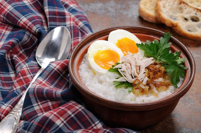 Resep Cara Membuat Bubur Ayam Enak dan Mudah Ala Rumahan