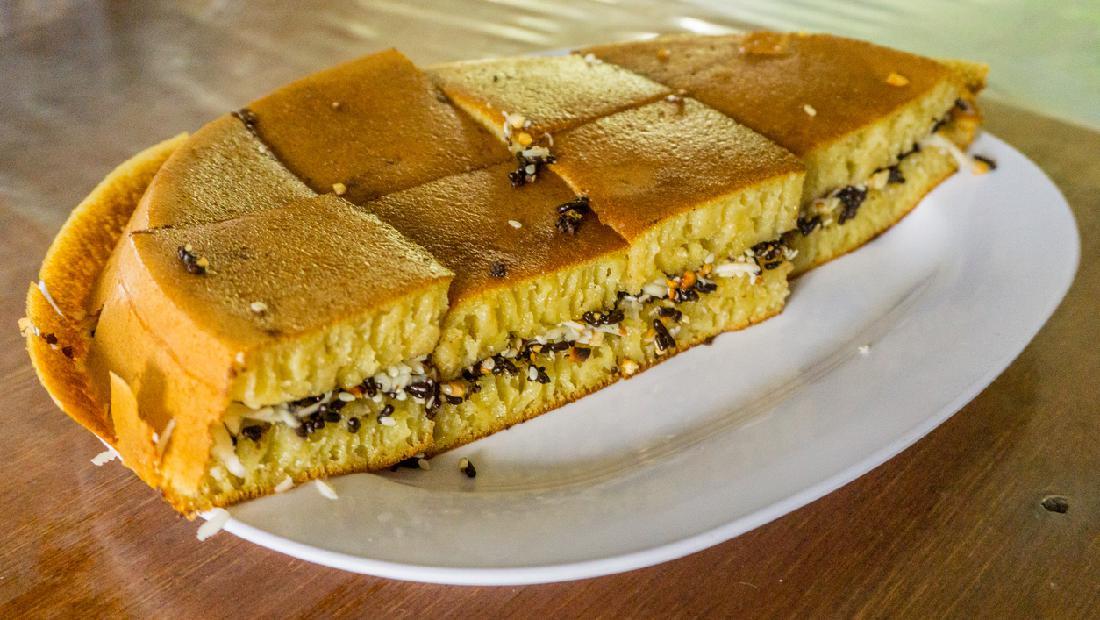 cara membuat adonan martabak manis