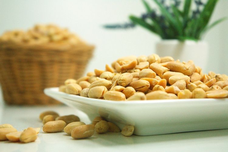 Cara menggoreng kacang bawang agar tidak berminyak