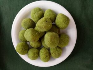 manisan kelapa parut