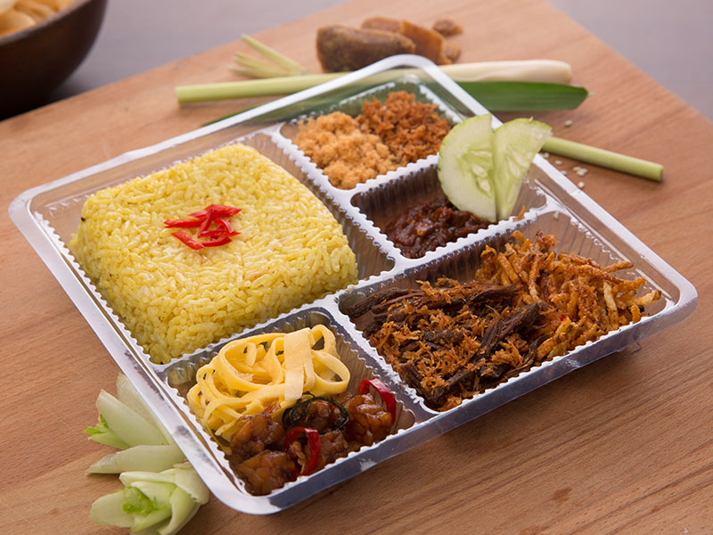Referensi Menu Nasi Kuning Kotak Sederhana