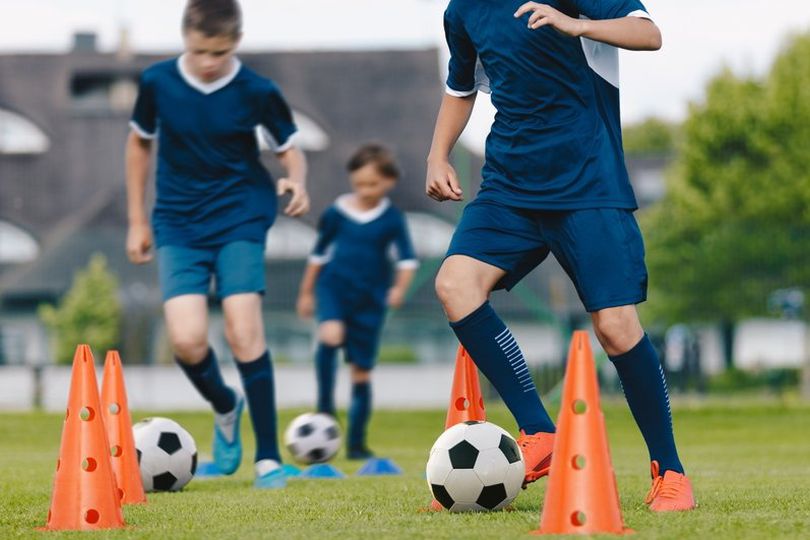 teknik dasar sepak bola untuk pemula