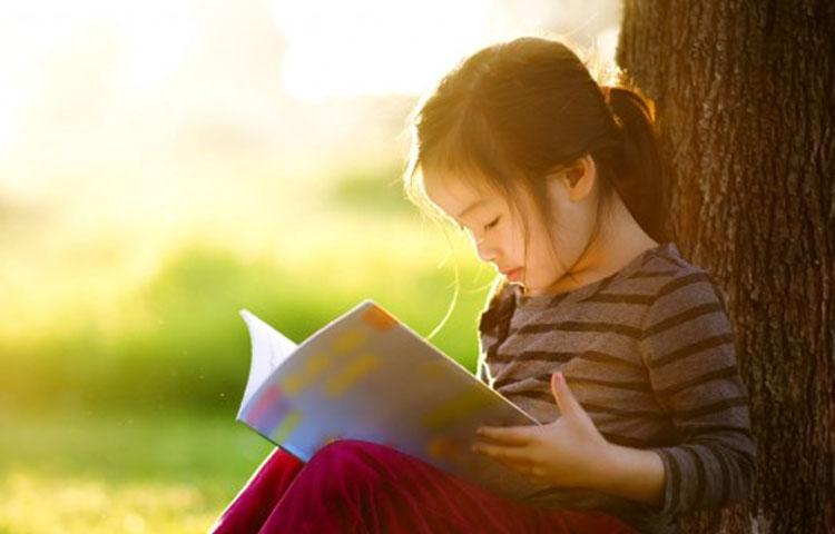 Manfaat Membaca Buku Setiap Hari untuk Menambah Wawasan