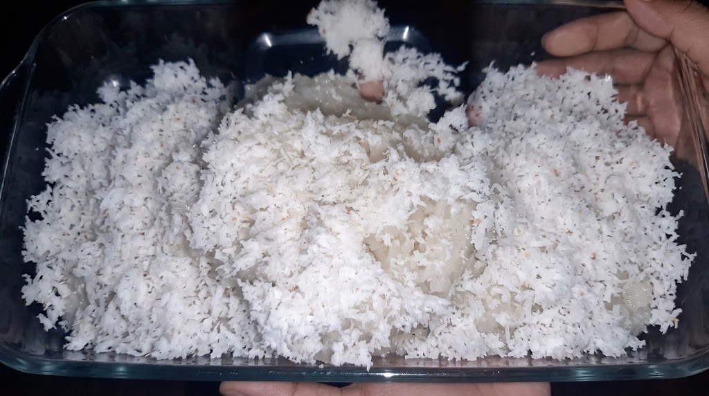 Cara Memarut Kelapa Cepat agar Lebih Praktis dan Efisien